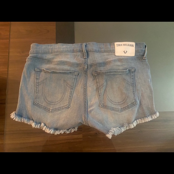 True Religion mid-rise denim shorts 30 - Picture 2 of 2